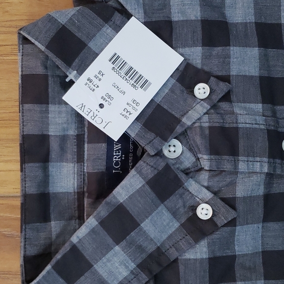 J. Crew Heathered Cotton Buffalo Plaid Button Down Shirt - Picture 2 of 4